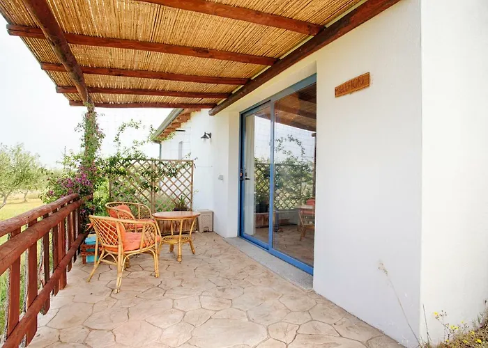 Agriturismo Mieleamaro Фермерский дом *