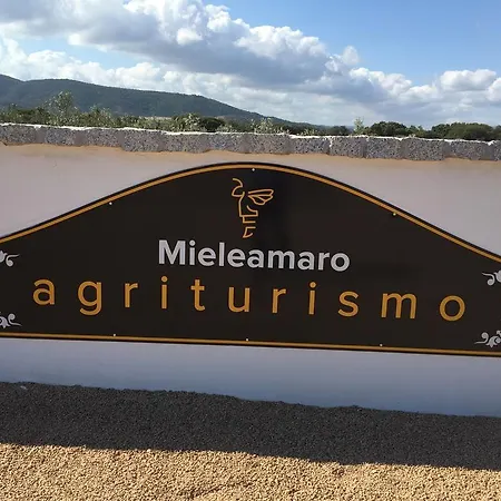 Agriturismo Mieleamaro Alojamento de Turismo Rural Olbia