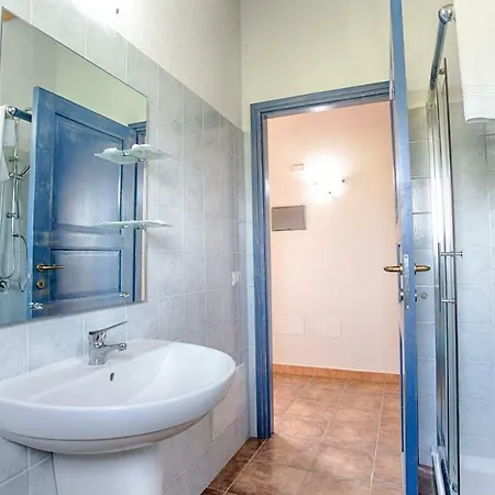 مزرعة للإقامة Agriturismo Mieleamaro أولبيا